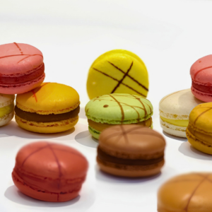 Assorted Macarons (12pcs)